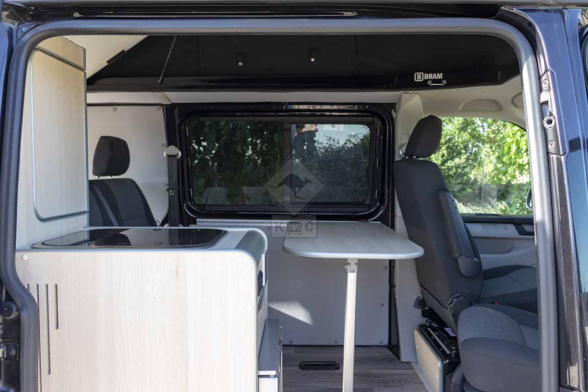 VOLKSWAGEN T6 SYDNEY NEGRA copia