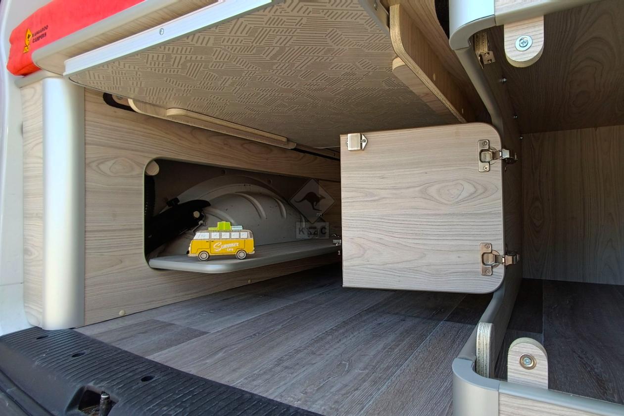Camper Volkswagen Transporter T6 L2H1 Sydney