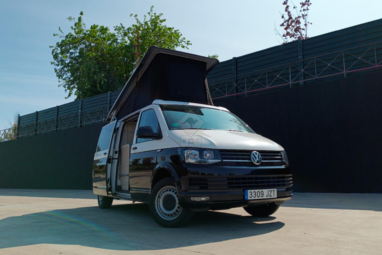 Camper Volkswagen Transporter T6 L2H1 Sydney