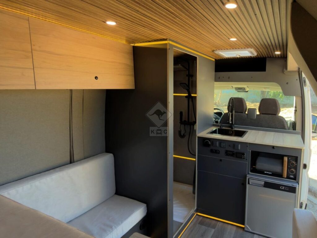 Camperización Opel Movano L3H2 portada interior
